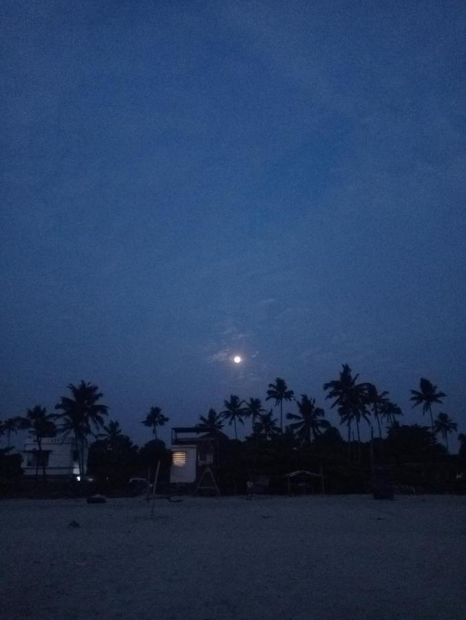 Beachcampers Only For Foreign Traveler'S Alappuzha Exterior photo